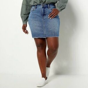 Candace Cameron Bure Pacific Denim Skirt Size 28W NWT Frayed Hem Blue Jean Skirt